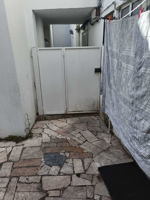 T0 para Arrendamento no Centro de Caneças