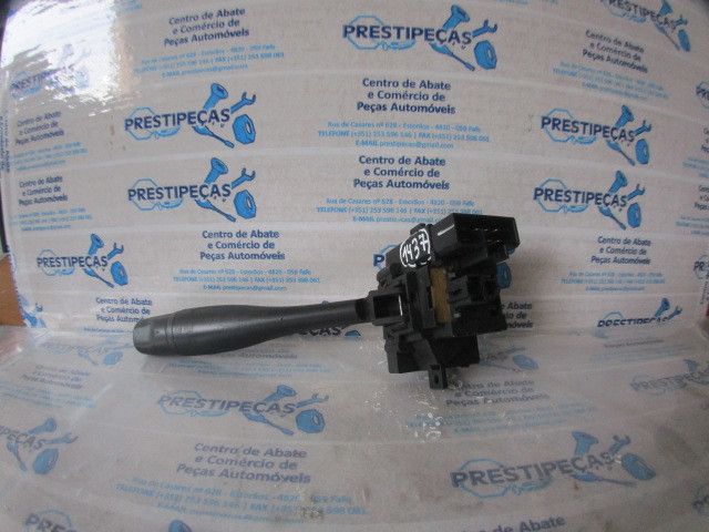 Conjunto / manetes de luzes e limpa vidros NISSAN Vanette Cargo (HC23)