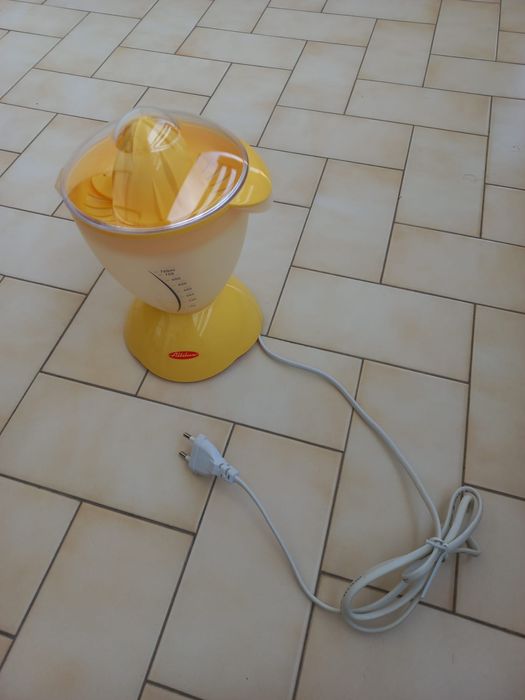 Espremedor elétrico de citrinos Altilux - nunca usado