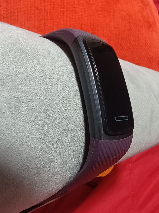 Фітнес браслет чорний,фіолетовий