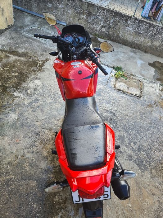 Honda CBF 125 – Fiável e Económica (Excelente Estado)