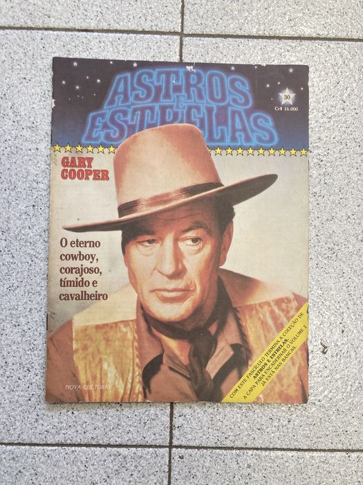 Revistas Antigas, Flama, Casa e Jardim, Largo e Astros e Estrelas