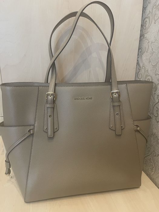 Сумка шопер michael kors voyager