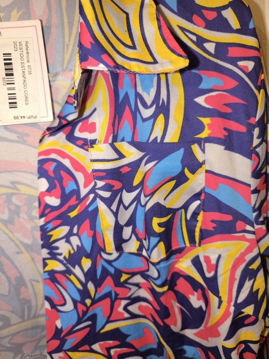 Vestido  tecido acetinado NOVO