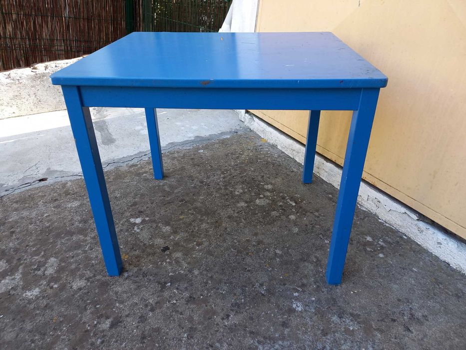 Mesa em Madeira para Criança escrever