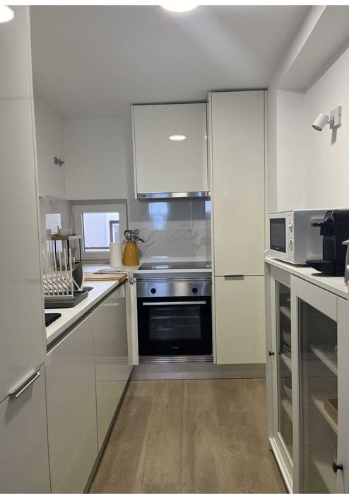Arrenda-se Apartamento T1 em Sesimbra - Professores