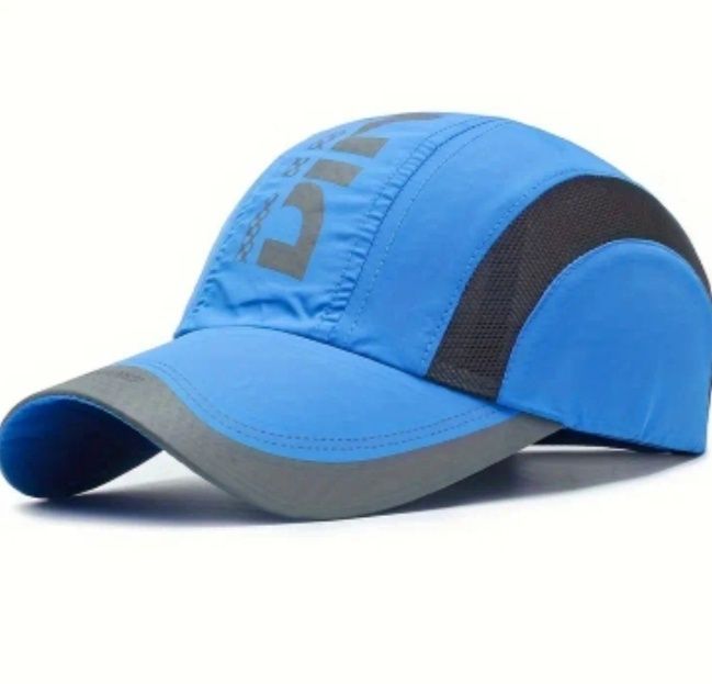 Швидкосохнучий легкий бейсбольний капелюх.