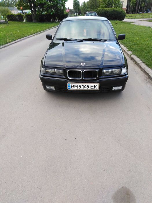 Автомобіль BMW E316