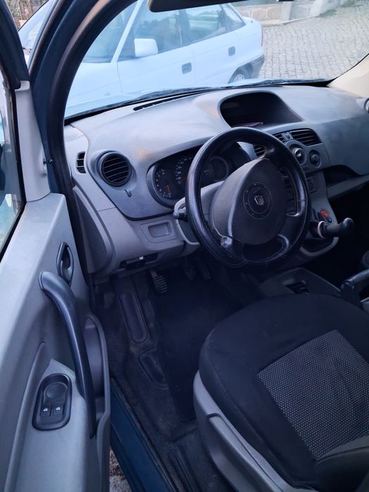 Renault kangoo de 2008 salvado