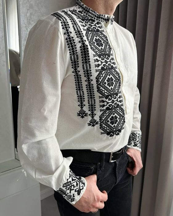 Чоловіча вишиванка на гудзиках М, Л, ХЛ, ХХЛ, 3ХЛ