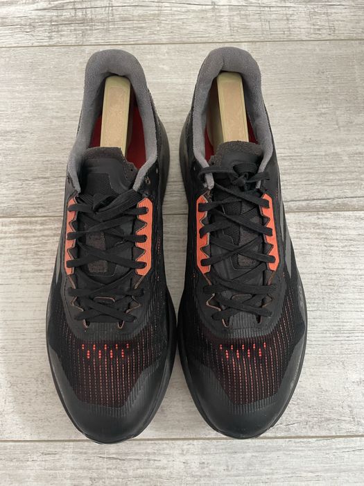 Чоловічі кросівки  Adidas трейлраннінгу Terrex Agravic Flow 2.0 GORE-TEX