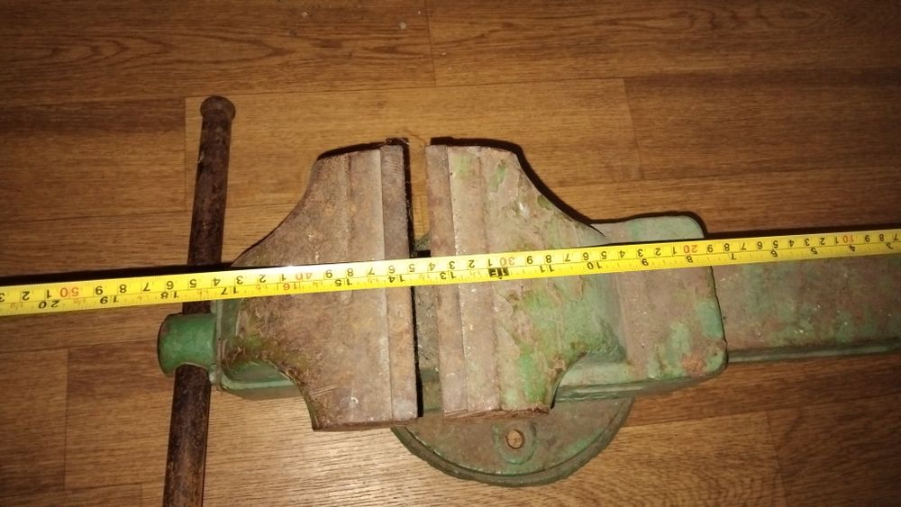 Тиски слесарные с с с р .