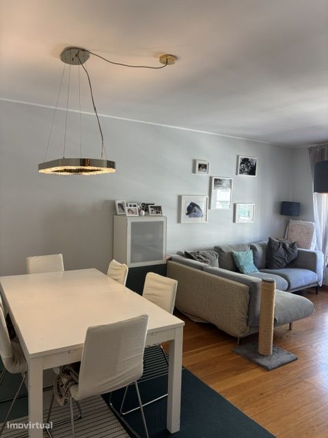 Excelente Apartamento T2 - Guardeiras, Maia - Garagem e Arrumos