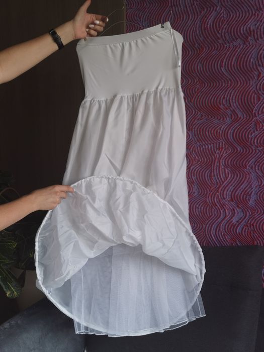 Suknia ślubna z kołem