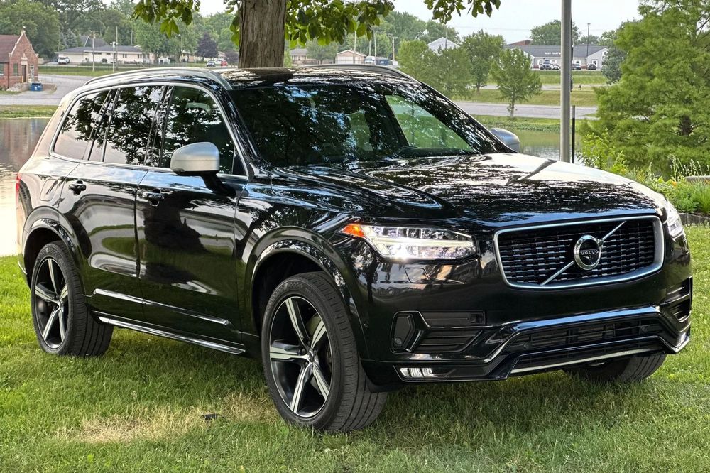 Volvo XC 90 2017 Volvo XC90 T6 R-Design