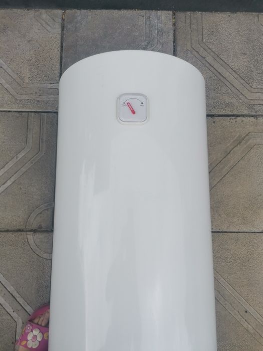 Нагревательный бак Electrolux 80l.