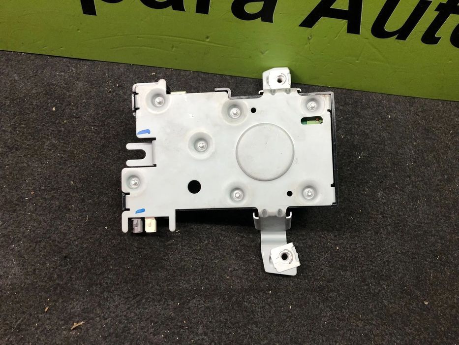 AUDI A3 8P AMPLIFICADOR DE ANTENA - Z428