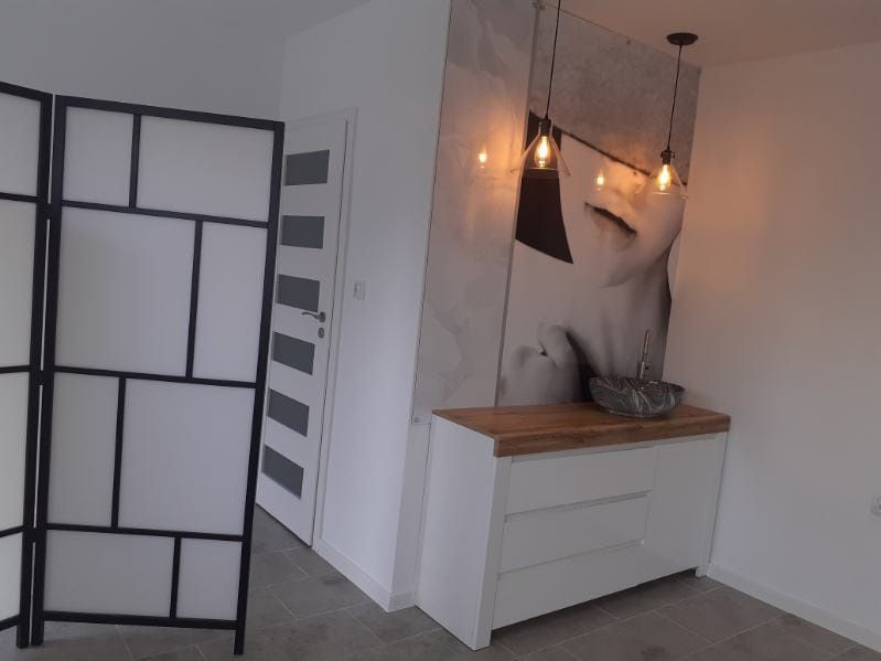 Lokal usługowy (salon,gabinet)