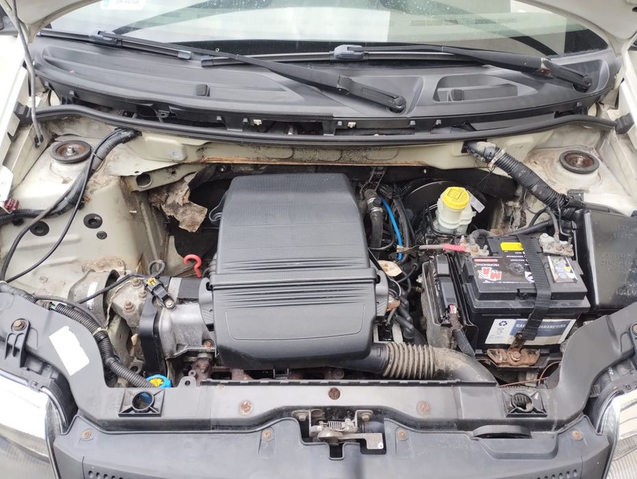Silnik 1.2 Fiat Panda 2010r skrzynia maską drzwi części wrocław