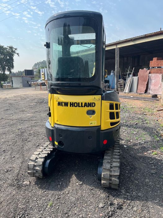 Mini giratória New Holland 22.2-SR