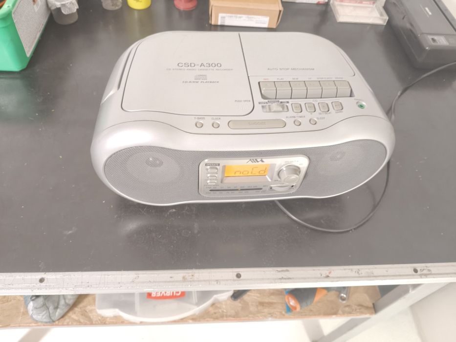 Магнітола AIWA CD ,radio,casset