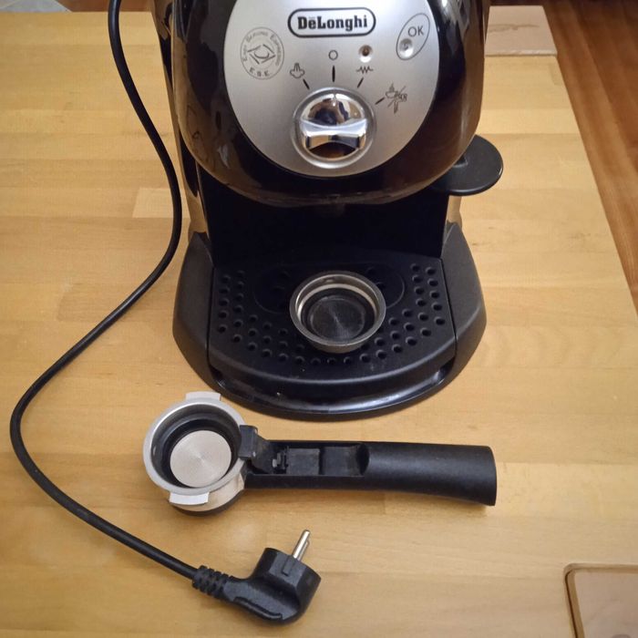 DeLonghi Ekspres do kawy