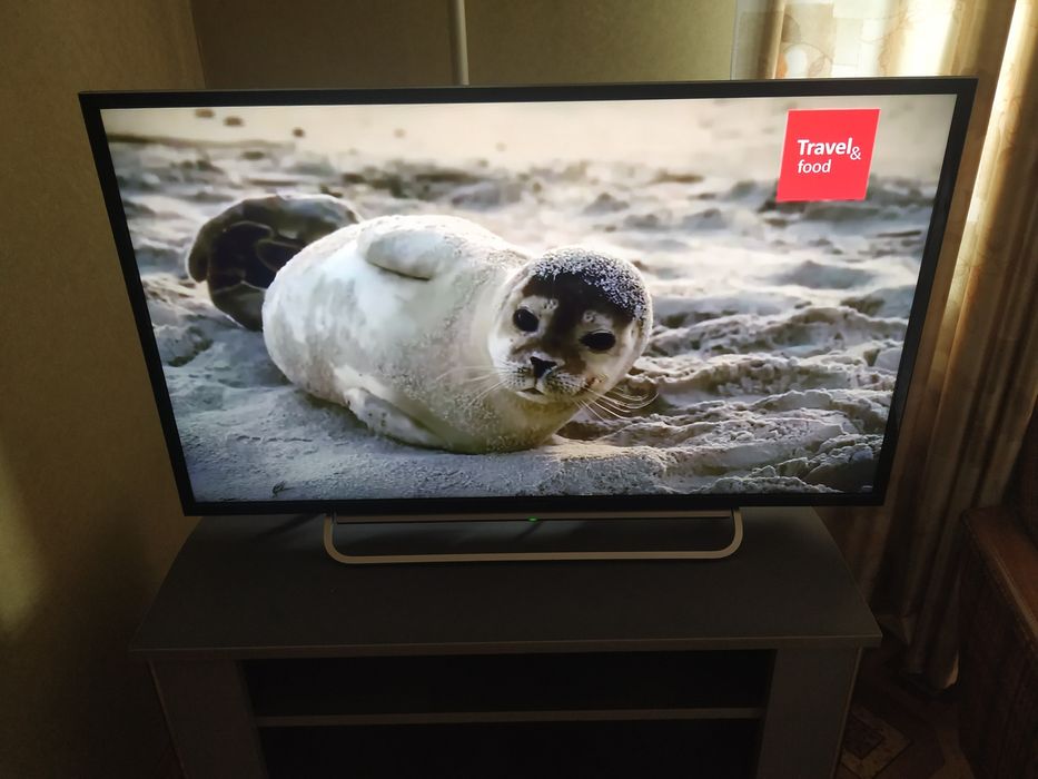 Телевизор SONY 40 дюймов, 2013 год