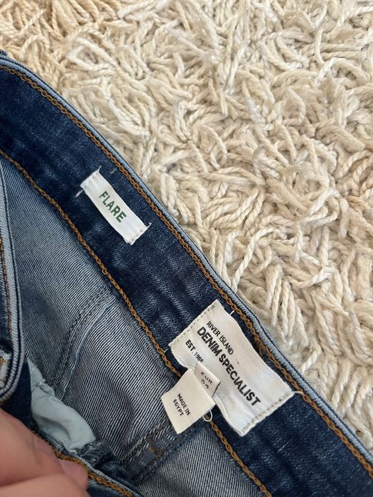 Джинсы Bootcut