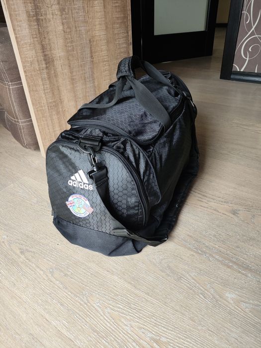 Спортивна сумка Adidas Essentials 3-Stripes Duffel оригінал