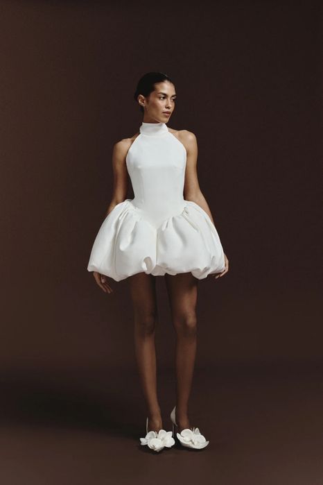 Balykina біле плаття обємне