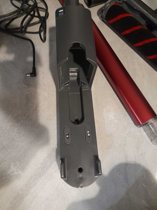 LG Cordzero A9K-SLIM1R Bezprzewodowy odkurzacz Pionowy