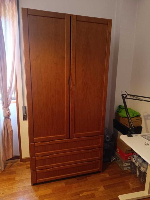 Guarda-roupa de 2 portas com 3 gavetas
