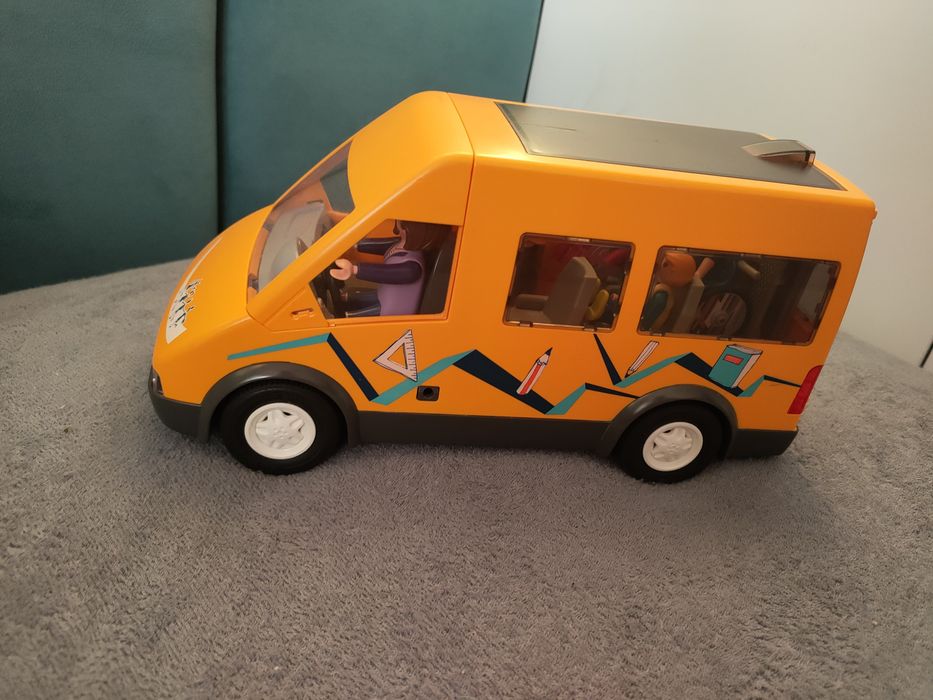 Autobus szkolny żółty playmobil