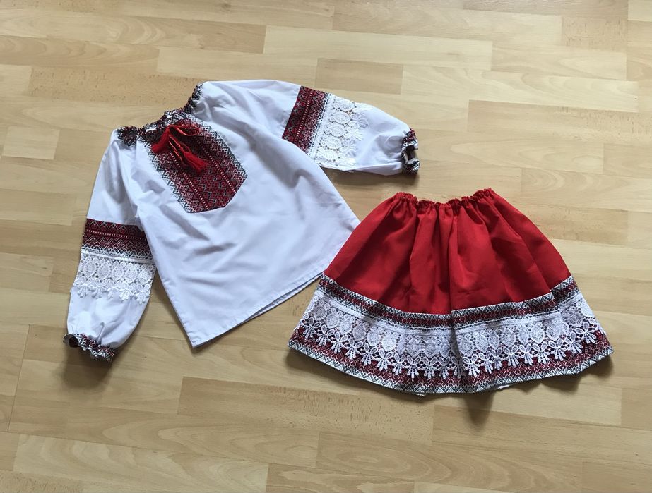 Український костюм-вишиванка для дівчинки, ріст 116–122 см