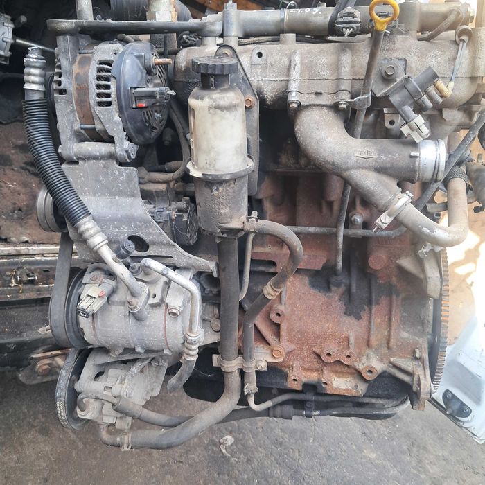 Двигун Мотор Крайслер Chrysler 2.8 CRD Voyager Jeep Cherokee Liberty