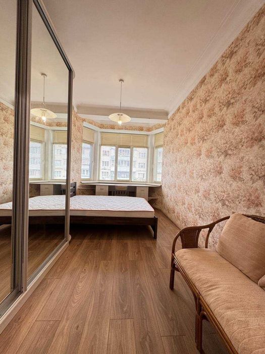 Оренда 2-х кімнатної кватири на Саксаганського 85 М.Українських Героїв