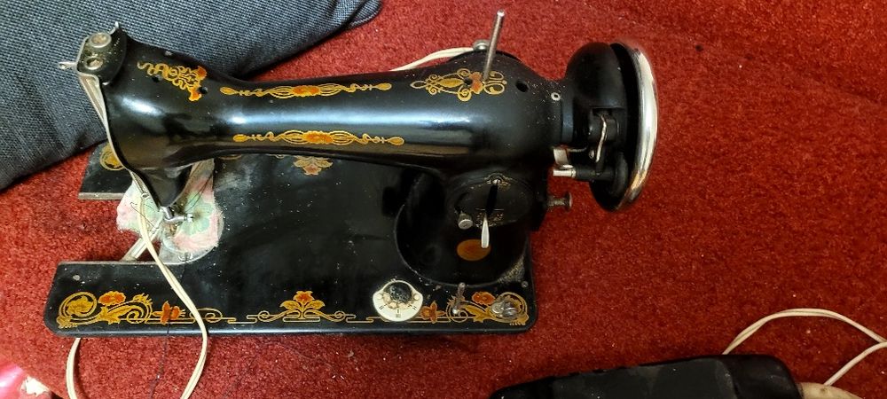 Швейна машинка ПМЗ