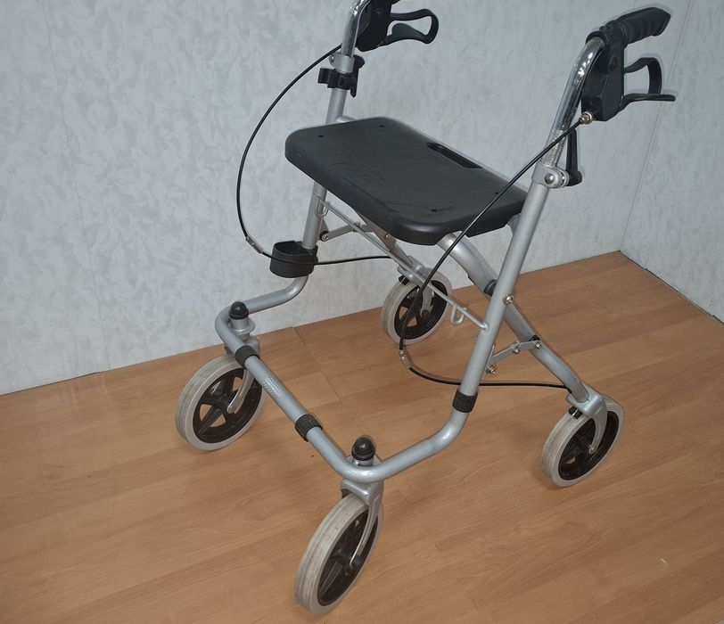 Ходунки..роллатор ..ролллер...Б.в із Німеччини.