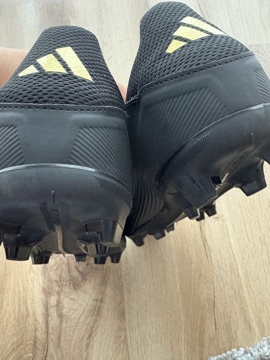 Chuteiras adidas F50 FG/MG Pretas