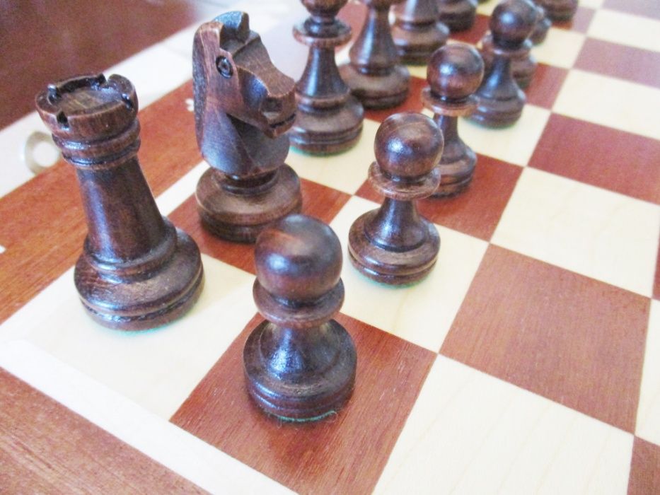 Em Madeira - Tabuleiro e peças jogo Xadrez