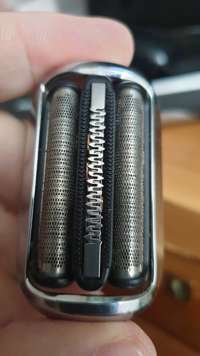 Продам электробритву Braun S7