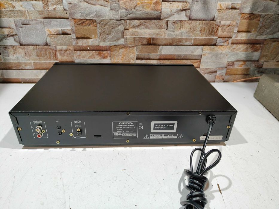 CD  Odtwarzacz Onkyo DX7211