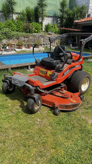 Trator Kubota zd 28 cv