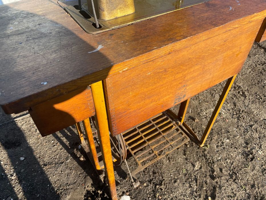 Antyk antyczna Szafkowa maszyna do szycia wifama