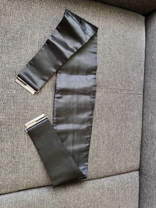 Męski regulowany pas do garnituru XL z klamrą na wieczorne wyjścia