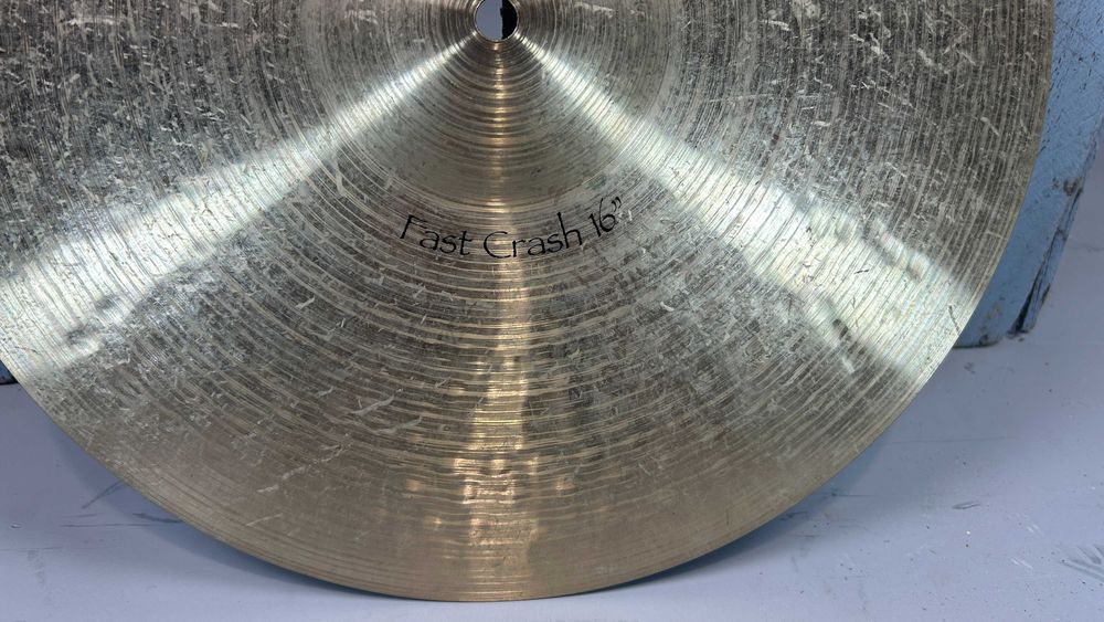Paiste Signature Fast Crash 16" - talerz perkusyjny