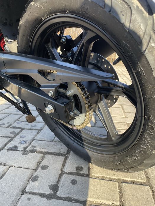 Мотоцикл Lifan KP200