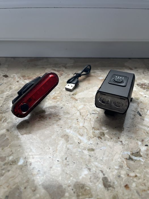 Zestaw nowych lampek rowerowych przod tył lampki rower nowe usb