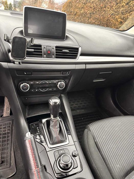 Продам Mazda 3, 2013