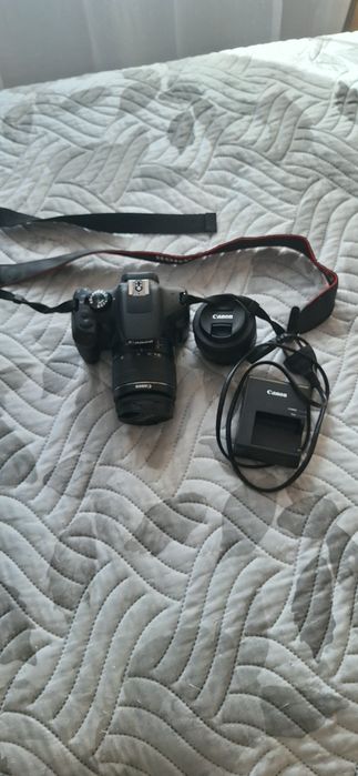 Máquina Fotográfica Canon EOS 1300D
